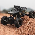 Alloy climbing mountain Bigfoot four-wheel drive remote control car toy model off-road vehicle rock climbing car children’s remote control-01