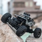 Alloy climbing mountain Bigfoot four-wheel drive remote control car toy model off-road vehicle rock climbing car children’s remote control-01